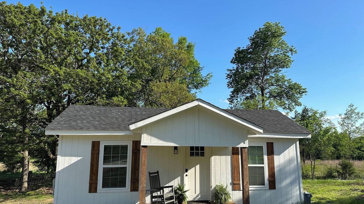 Sand Springs Cabin | Cozy country cabin with hot tub in Sand Springs on 7 acres w a pond
