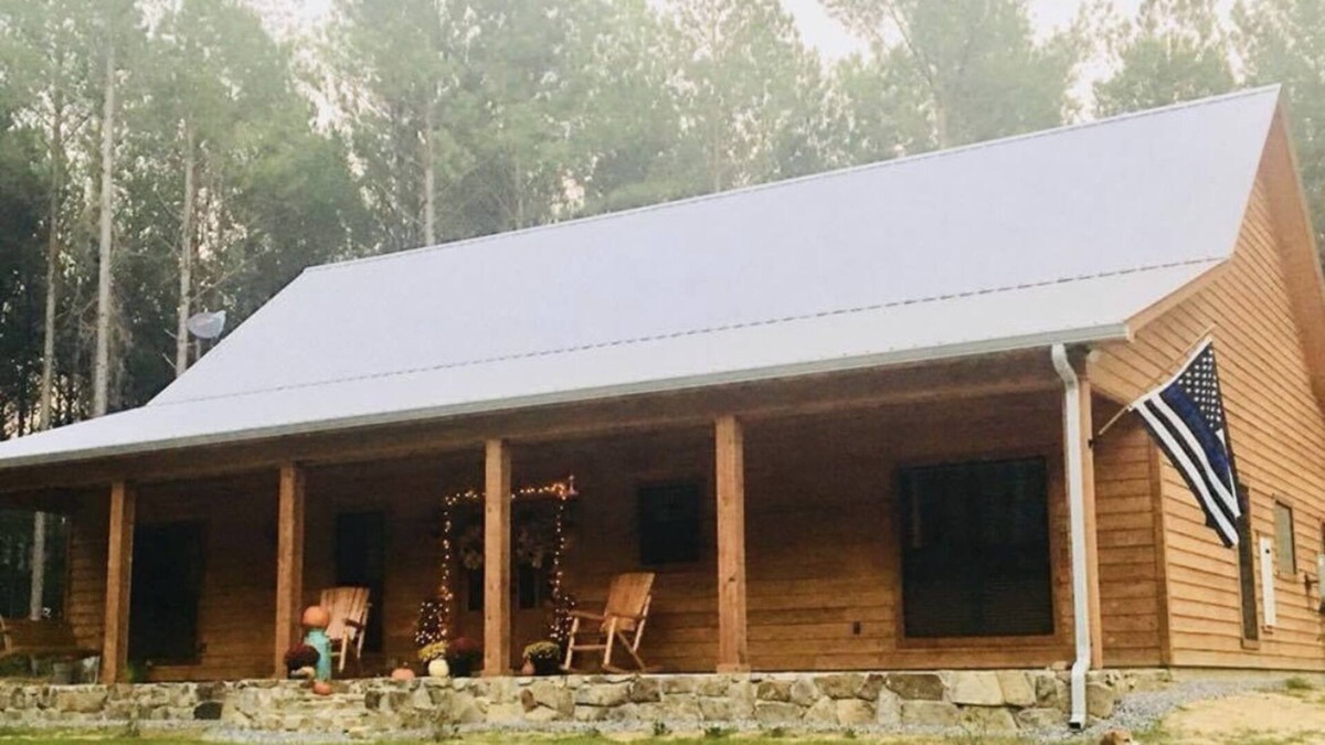 Sturgis Cabin | Cozy country Cabin