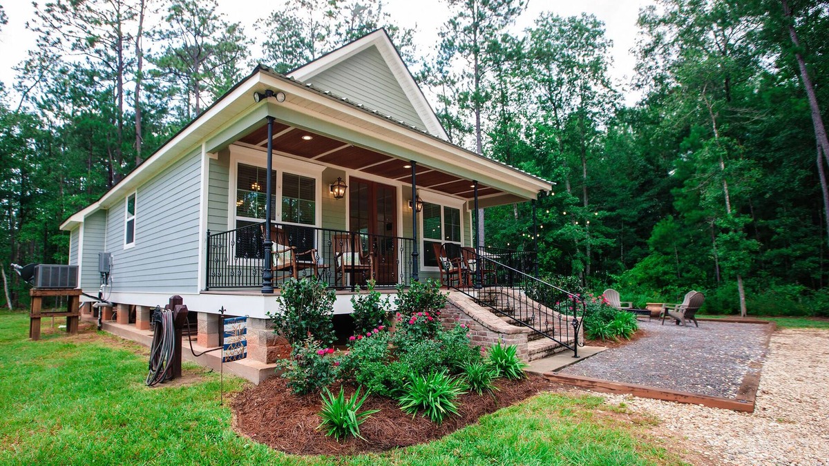 Abita Springs House | Cozy Country Cottage w/Pool in Abita Springs.