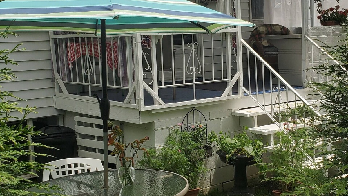 Revloc Cottage | Cozy Country Cottage close to hiking and biking trails and fishing spots.