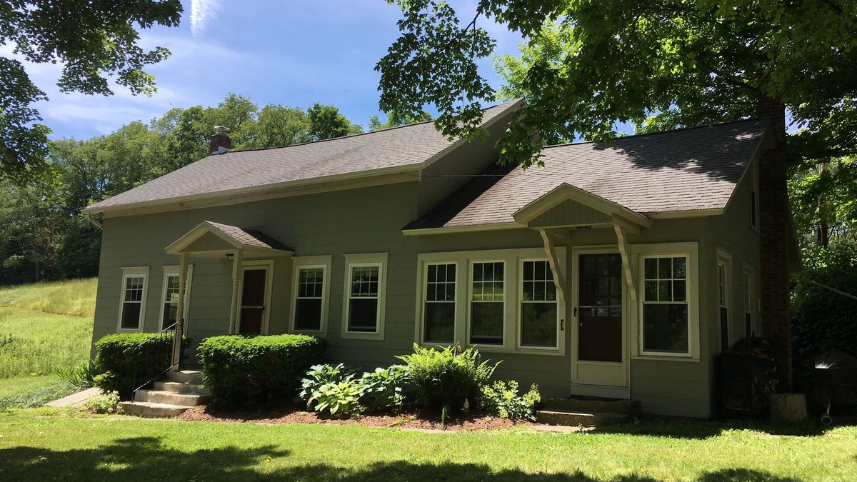 Hobart House | Cozy Country Farmhouse Along the Catskill Scenic Trail