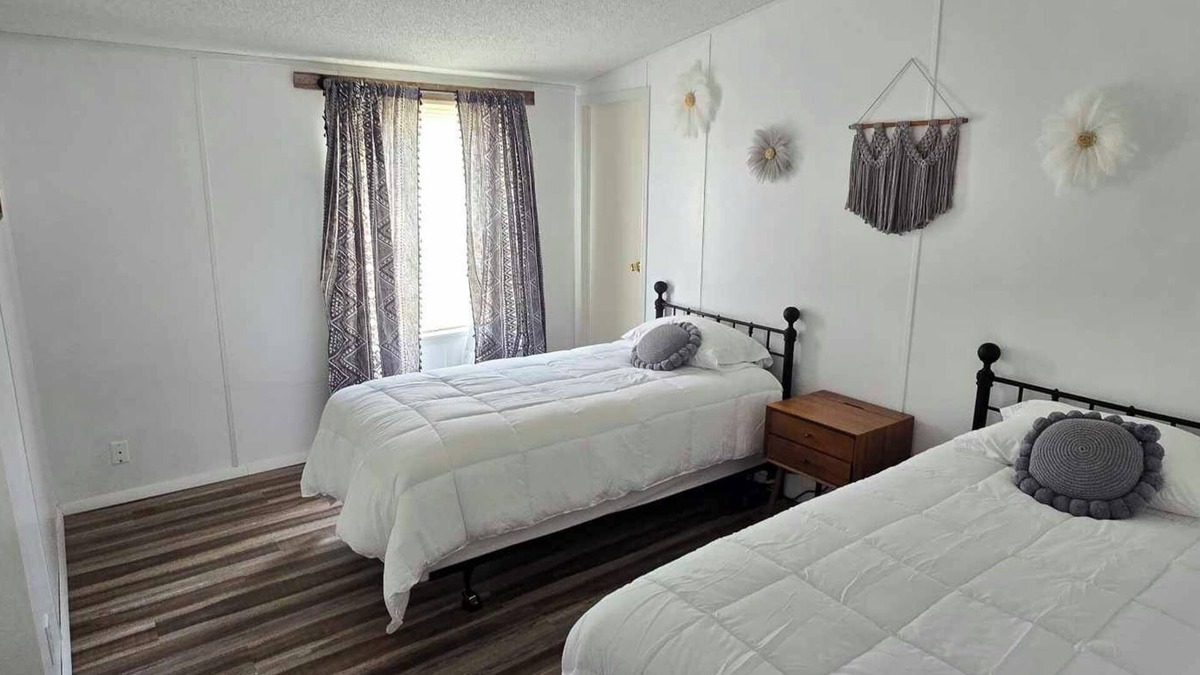 Harrah House | Cozy country home just outside the city! Enjoy a quiet getaway with the family.
