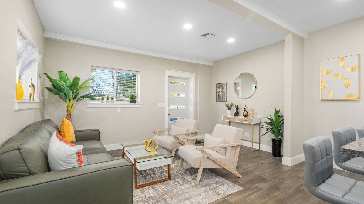 Eudora House | Cozy Country Retreat Modern! New