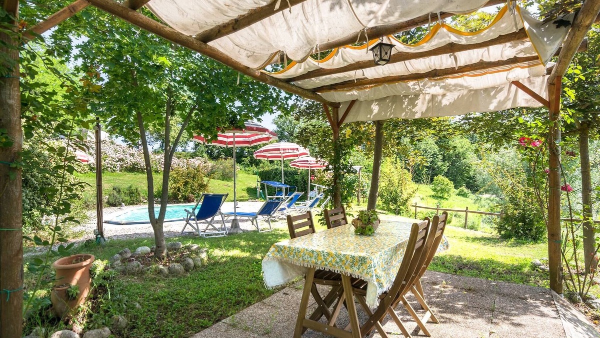 Cagli House | Cozy Couple’s Retreat