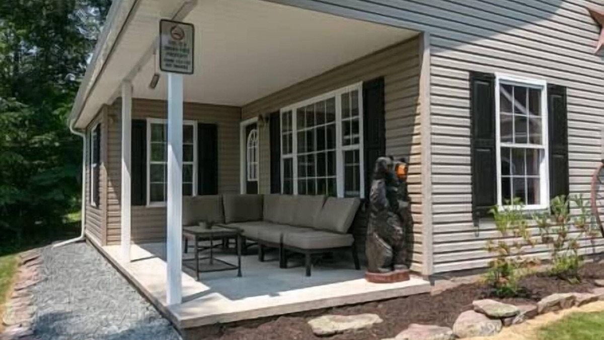 Wellsboro House | Cozy Couples Getaway/Beaver Dam Lodge