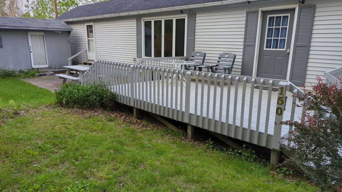 Naples Cottage | Cozy Creek Cottage, situated between the beautiful rolling hills of Italy, NY