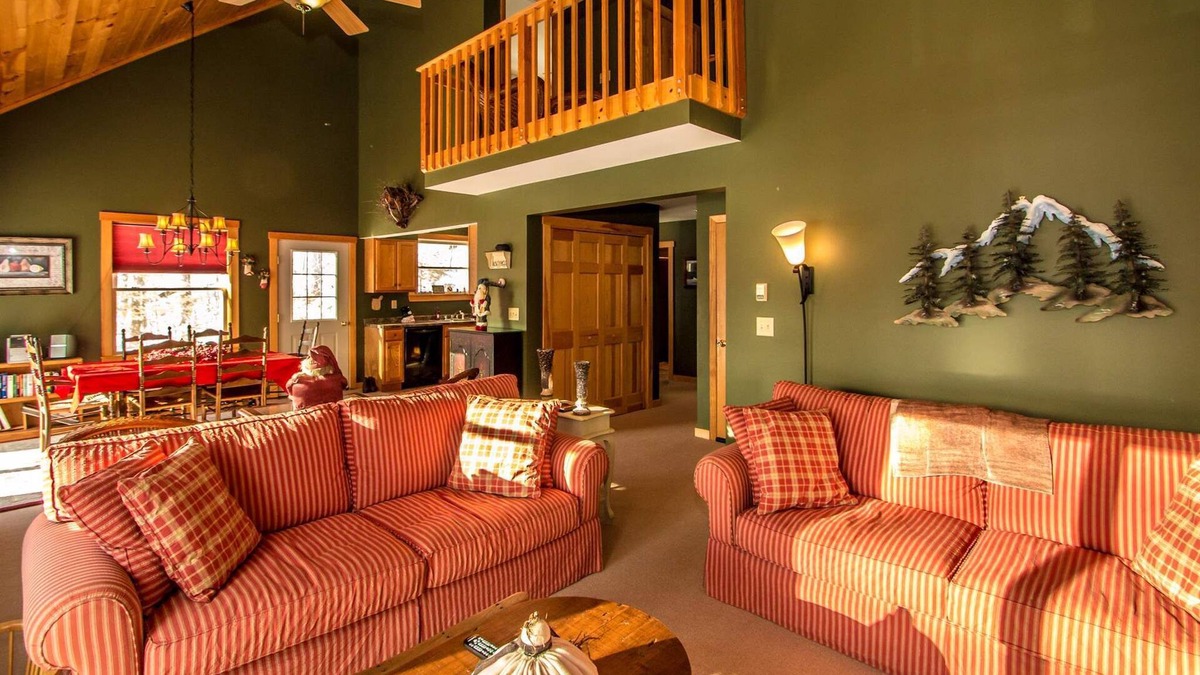 Eidelweiss Village House | Cozy Cub Cabin - Pond View, Walk to Beach, Family-Friendly Getaway