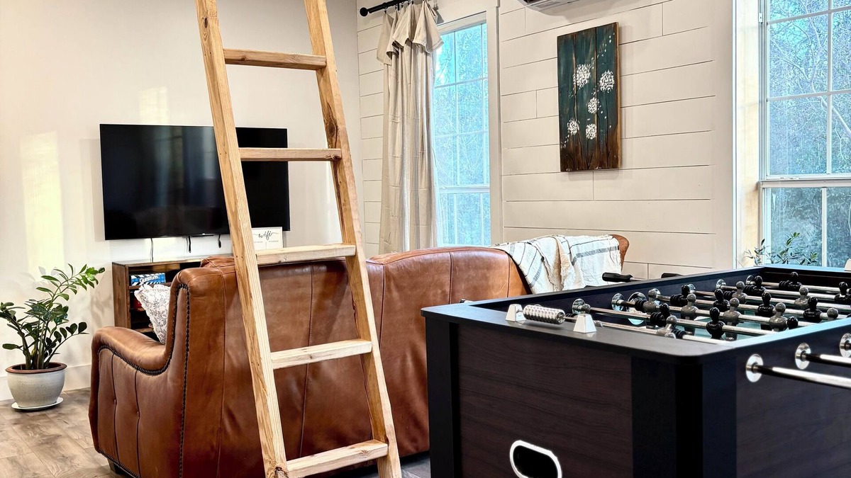 Callaway House | Cozy Cul-de-sac in southern Panama City. Close to town and Beaches