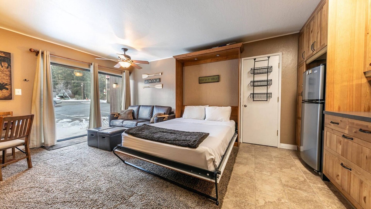 Truckee Condo | Cozy Deluxe Studio #132 at Donner Lake Village