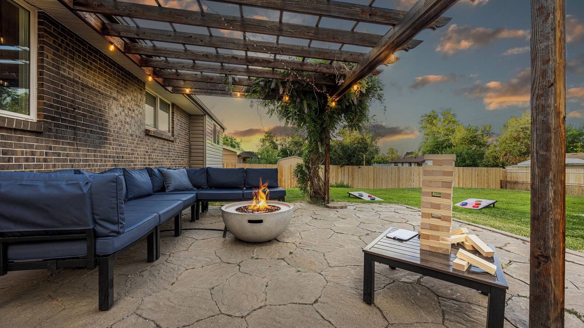 Highlands House | Cozy Denver Retreat: 4bd - Game & Movie Room - Backyard Fire Pit