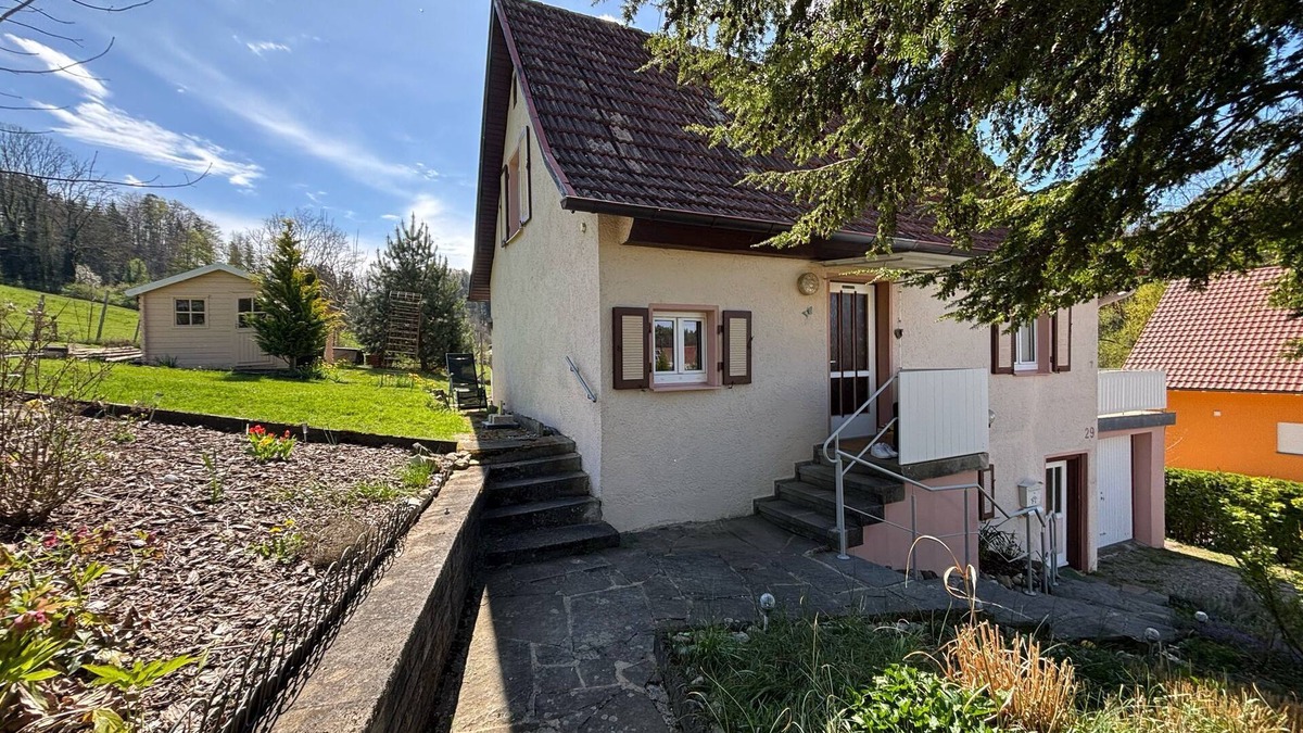 Bergatreute House | Cozy, detached vacation home with sun terrace and sunbathing lawn