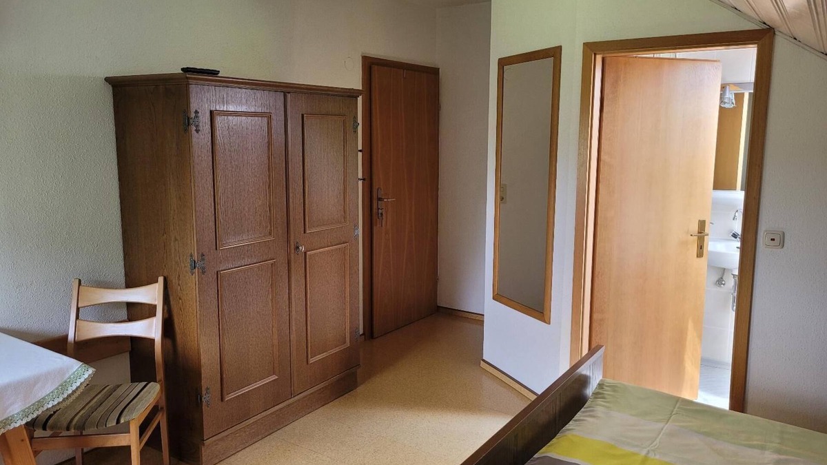 Eging am See Apartment | Cozy double room 3(17sqm) with separate kitchen