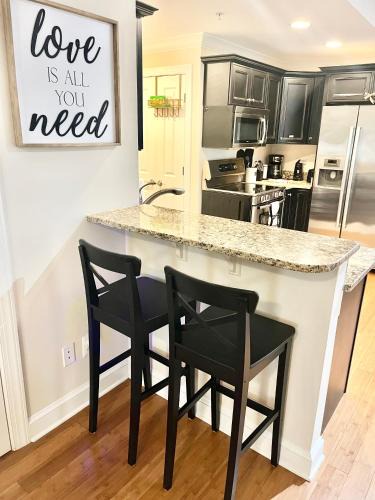 Annapolis Apartment | COZY DOWNTOWN APARTMENT-Naval Academy Vicinity