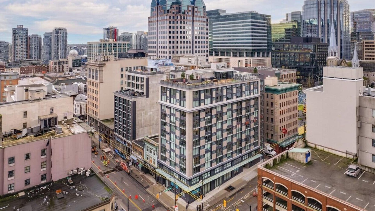 Coal Harbour Apartment | Cozy Downtown Vancouver Apartment Near Waterfront Station