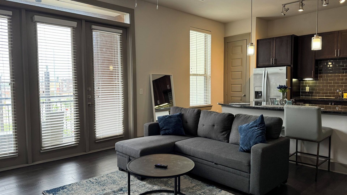 East Downtown Houston Apartment | Cozy EADO King Bed Apartment
