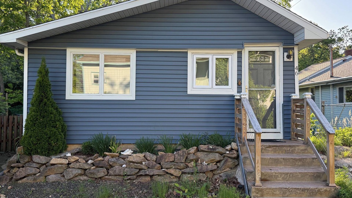 Momauguin House | Cozy East Haven Home Near Beach & Yale