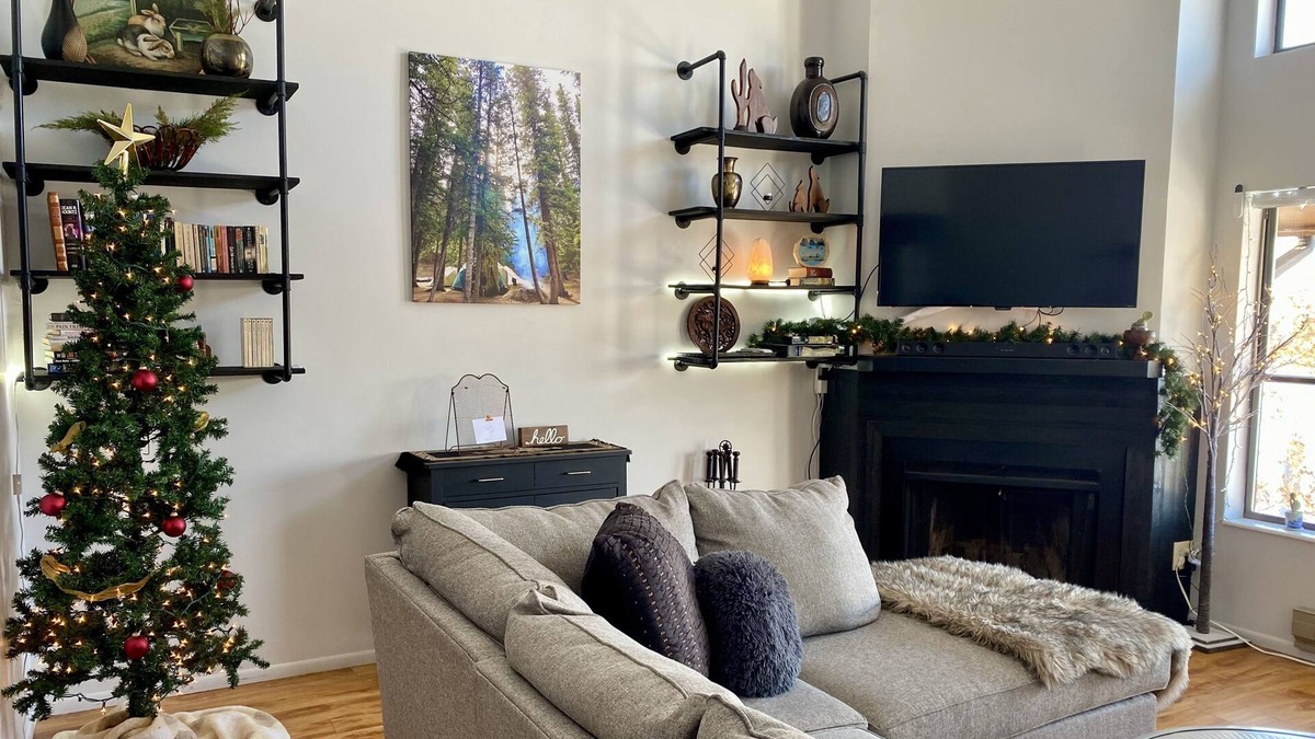 Wolf Creek Condo | Cozy Eden Family Escape with Hot Tub, Pool ~ Near Skiing