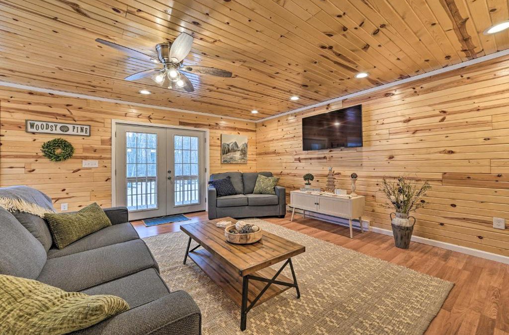 Mancelona House | Cozy Elmira Cabin about 23 Mi to Boyne Mountain Resort
