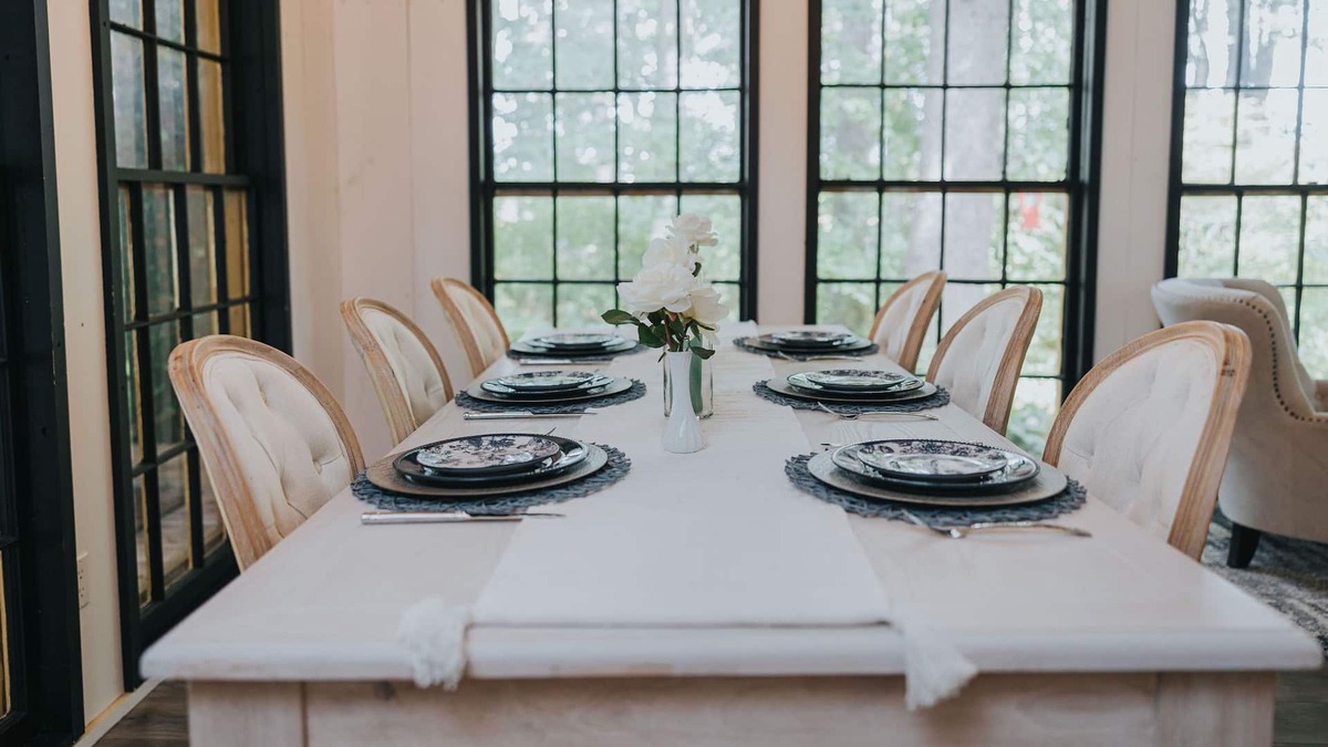 Central Elgin Other | Cozy English Farmhouse in the Woods