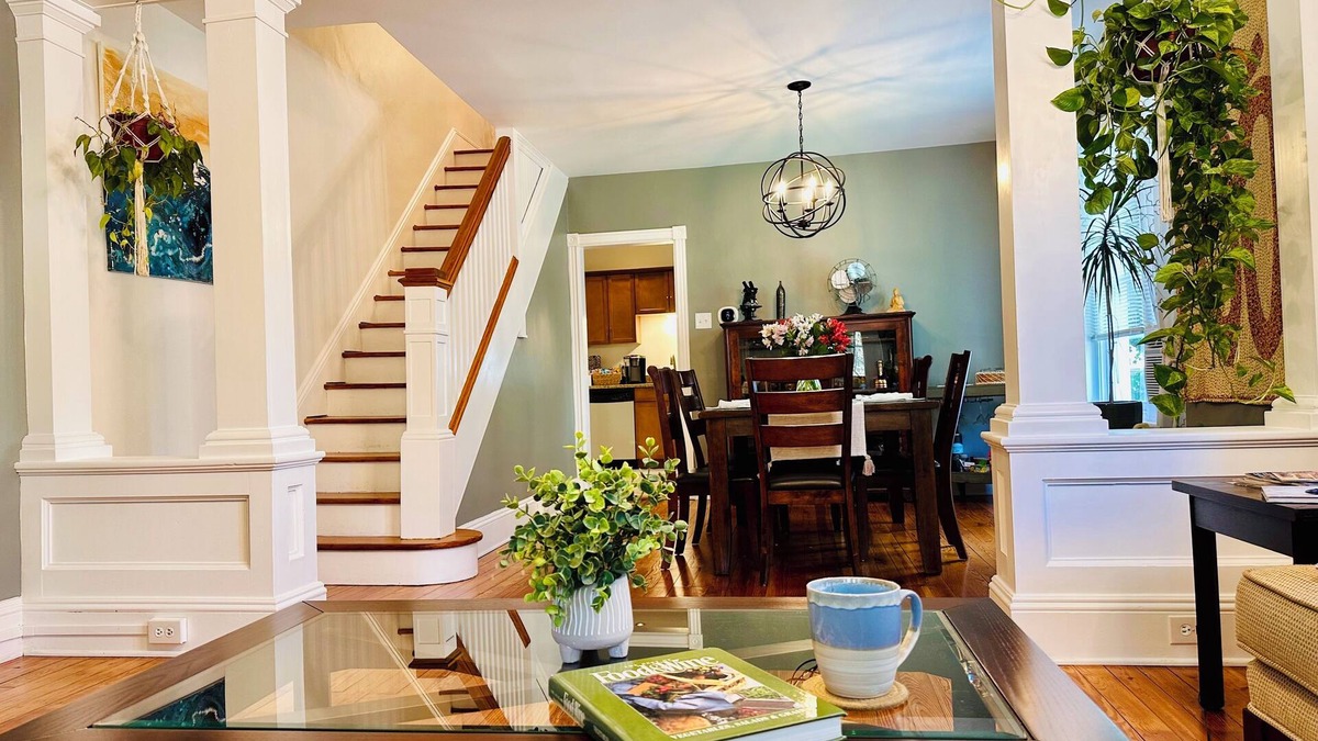 Butztown House | 🏡Cozy Escape, Firepit 🔥Games & Trail 2BR Family Stay – 15% Off Midweek!
