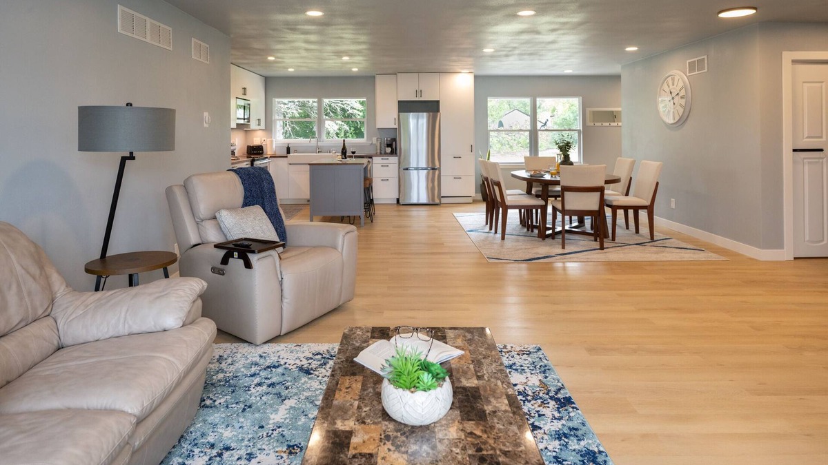 Colgate House | Cozy Extended Stay in Remodeled Ranch Home, Pet-friendly