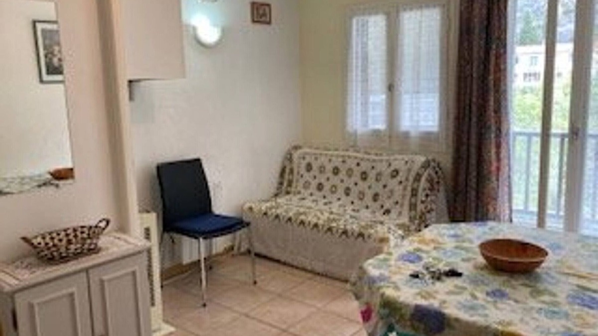 Saint-Marsal Apartment | Cozy F2 Apartment with Loggia & Private Parking - 2 Guests - Pet Friendly - Near Thermes