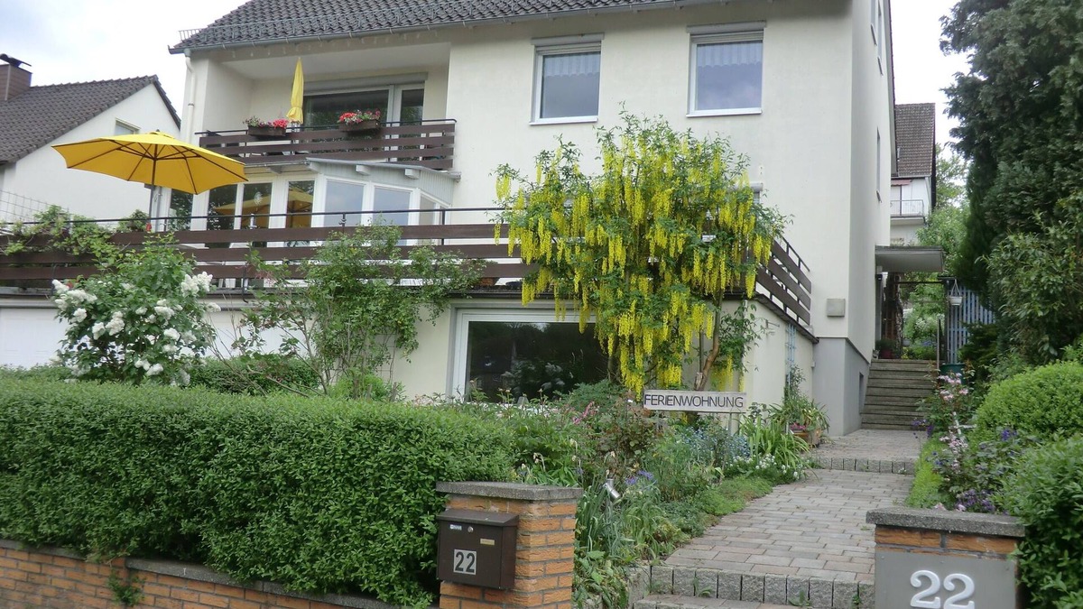 Polle Apartment | Cozy, family-friendly 4-star apartment, sunny, quiet .
