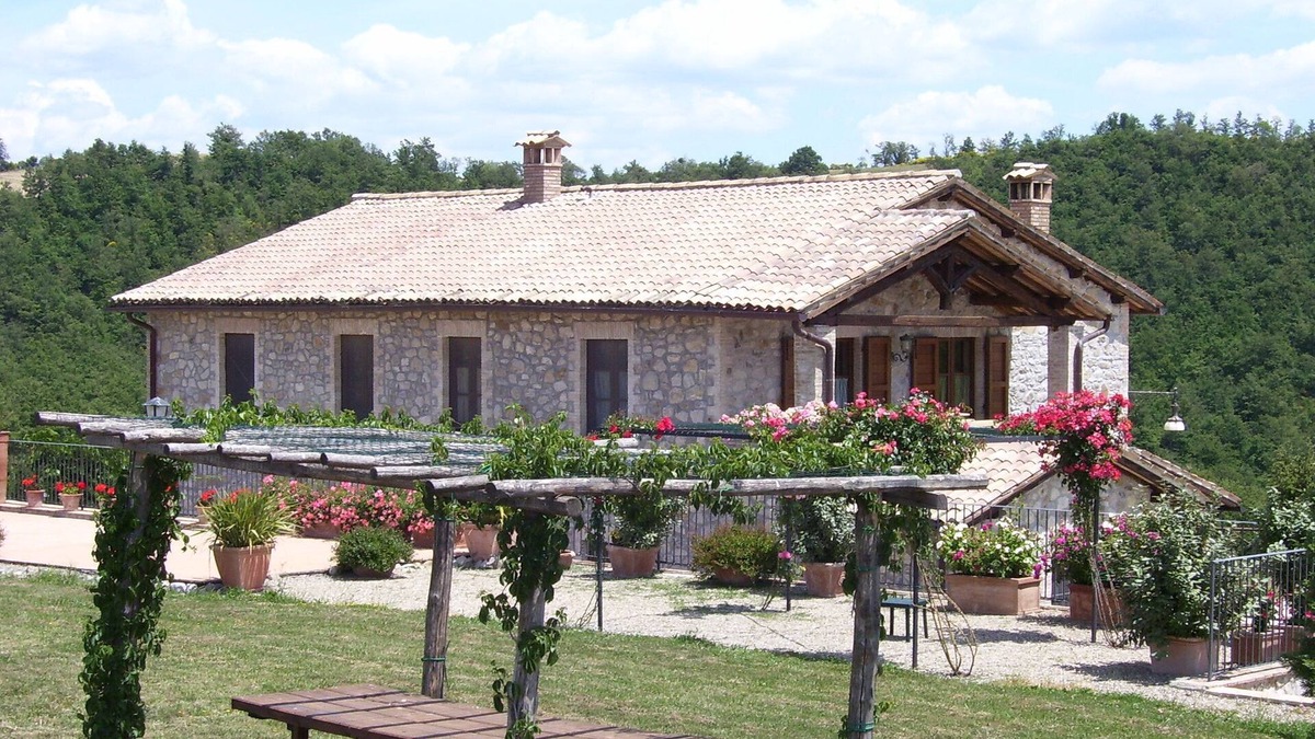 Fabro Other | Cozy farmhouse