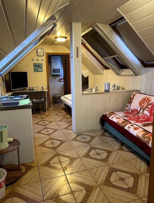 Golssen Apartment | Cozy Ferienapartment in Golßen nahe Tropical Island
