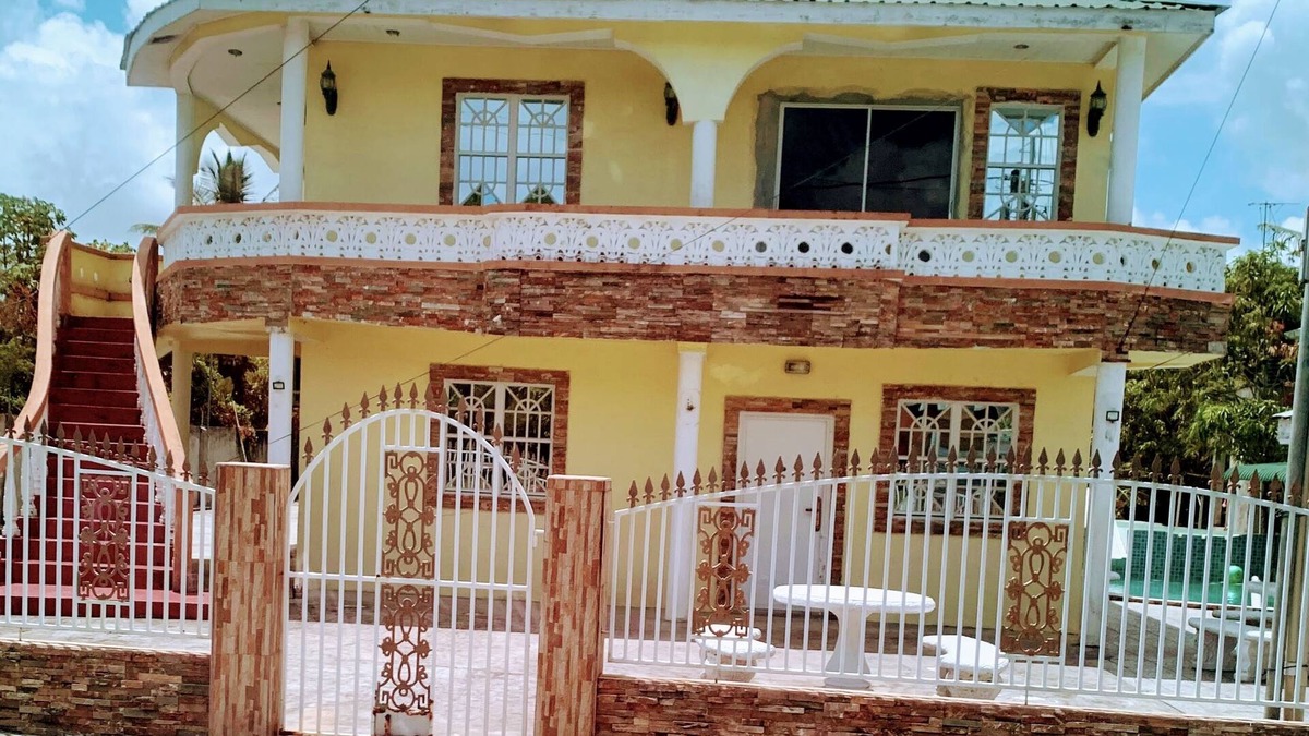 Georgetown House | Cozy first floor accommodation 4 guests, 1 bedroom