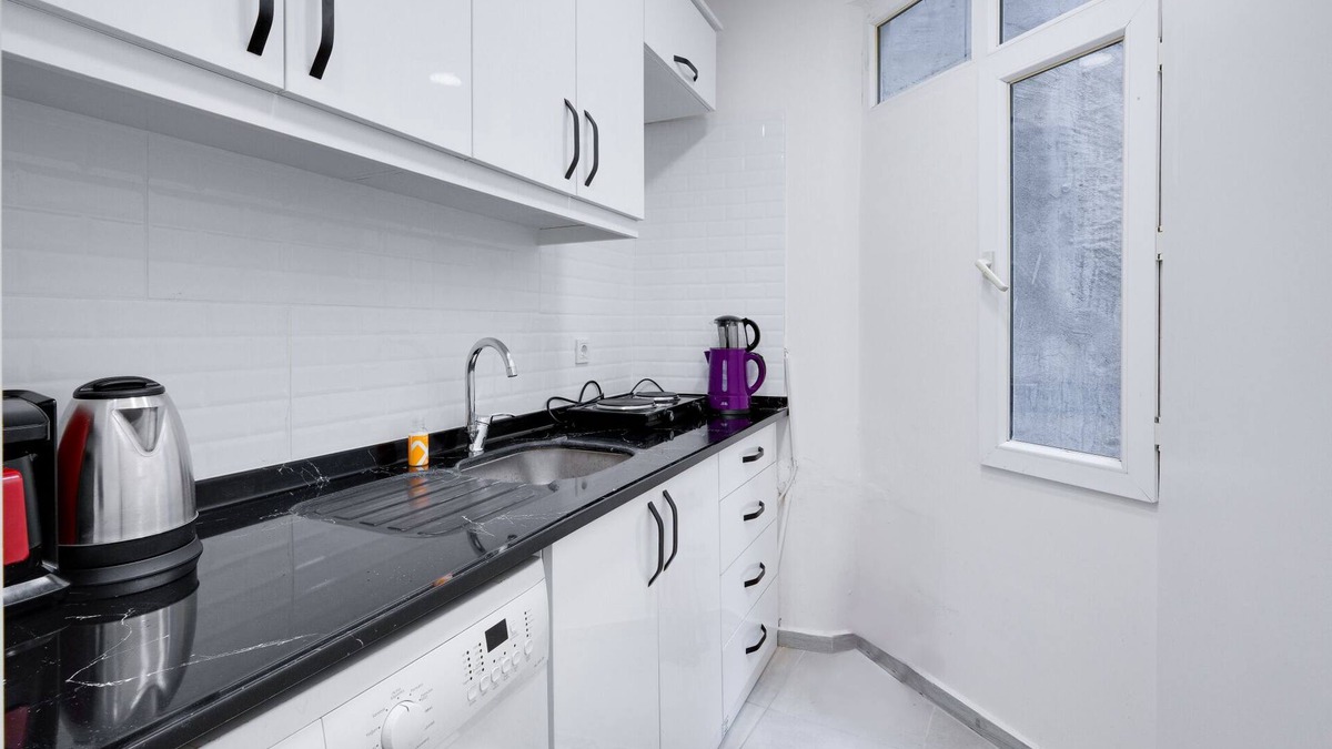 Uskudar Apartment | Cozy Flat 10 min to Marmaray and Uskudar Coast