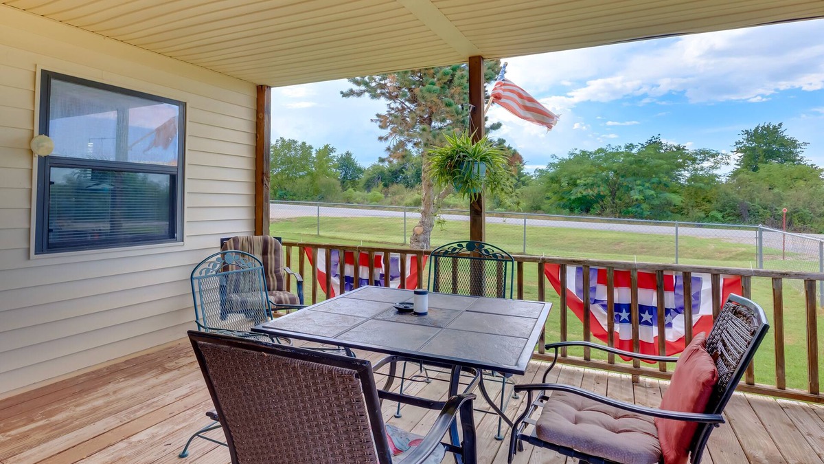 Fort Cobb Cabin | Cozy Fort Cobb Home Rental Near Lake Access!