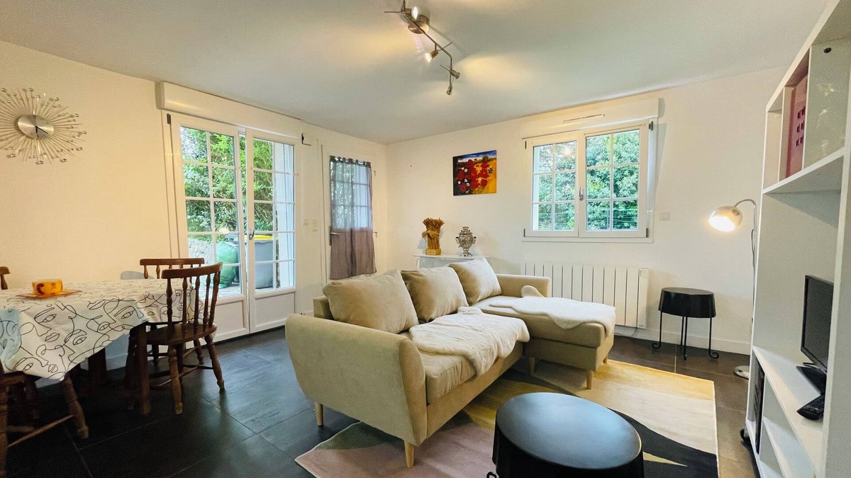 La Chapelle-des-Fougeretz Apartment | Cozy 2-bedroom apartment near RENNES in La Chapelle-des-Fougeretz