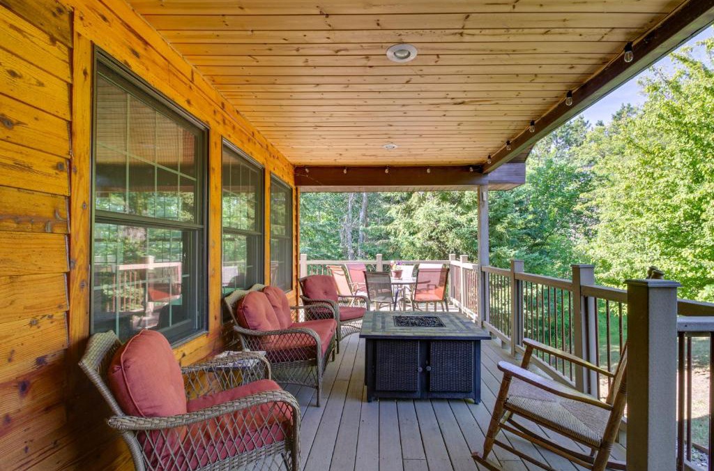 Frazee House | Cozy Frazee Lake Home with Hot Tub and Fire Pit!