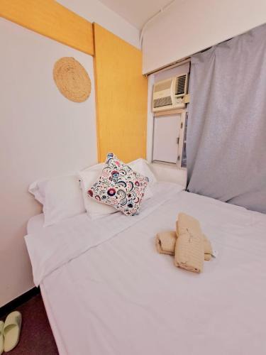 Sheung Wan Apartment | Cozy full Apartment 2 bedroom central area