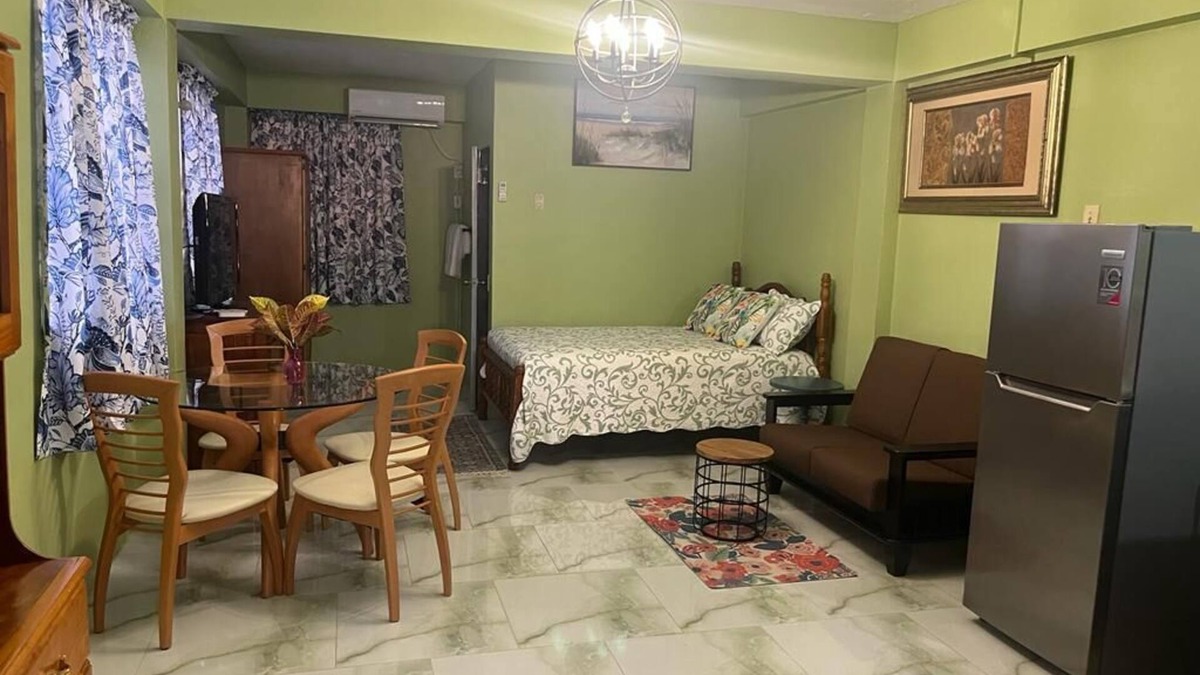 Black Rock Apartment | Cozy, furnished studio apartments. 5 minutes walking distance from the beach
