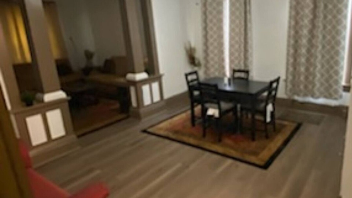 East St. Louis Apartment | Cozy Getaway 10 mins from the Arch and Downtown Saint Louis .