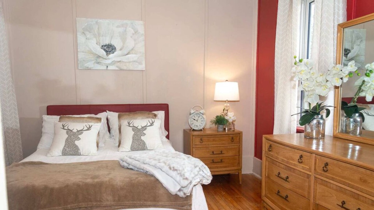 Smooth Rock Falls House | Cozy Getaway-Workers Welcome