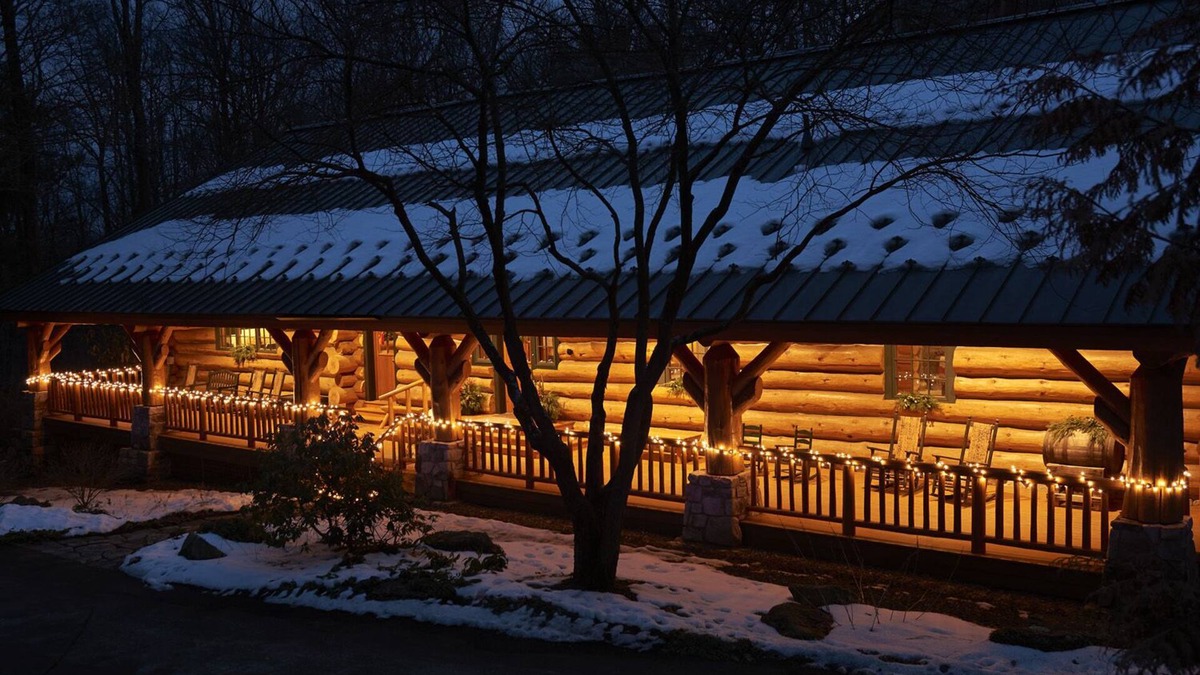 Laurelton Cabin | Cozy Getaway, hot tub, pool table, 200 acres