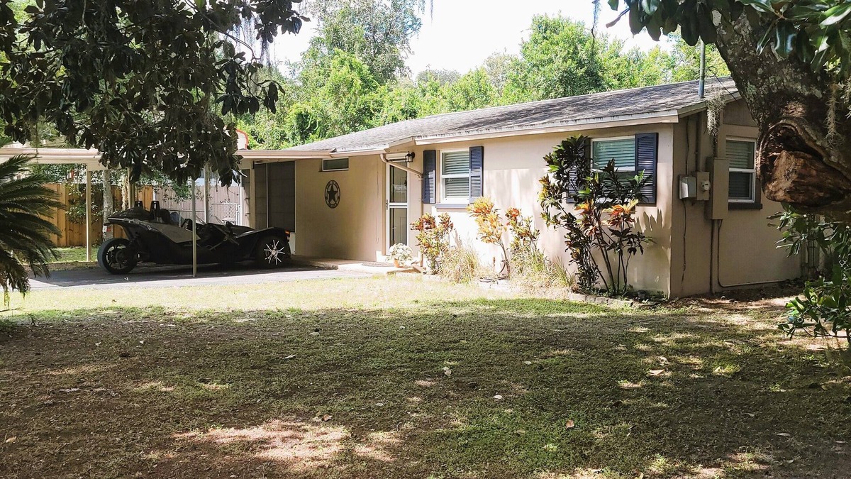 Floral City House | Cozy Getaway w/fenced yard
