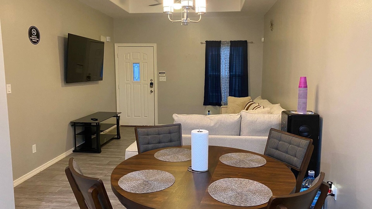 Edinburg Apartment | Cozy Getaway w/King Bed near UTRGV