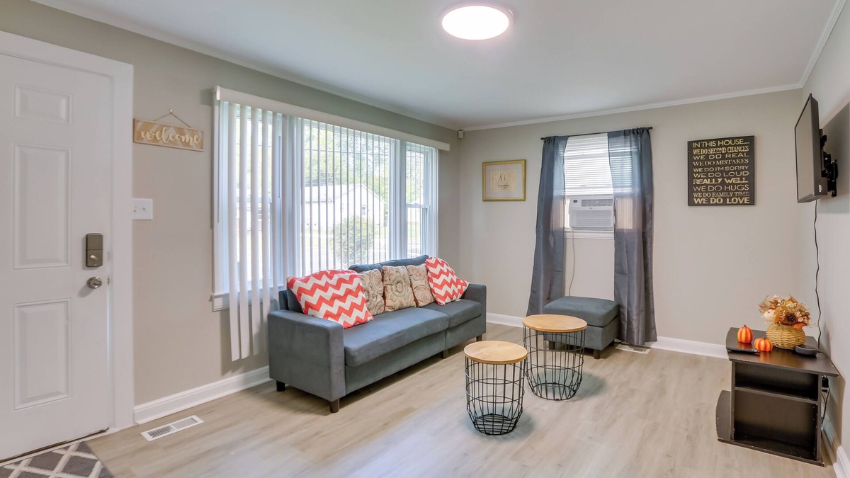 Greensboro Cottage | Cozy Greensboro Vacation Rental w/Deck & Fire Pit