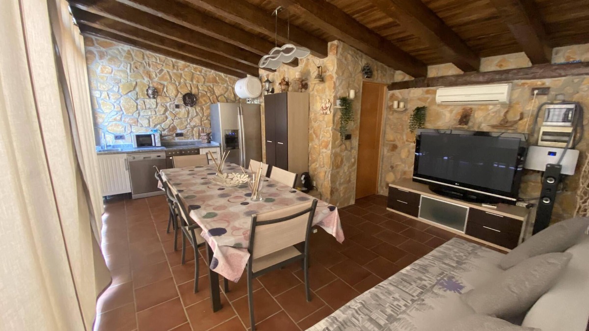 Navas del Rey House | cozy guest house
