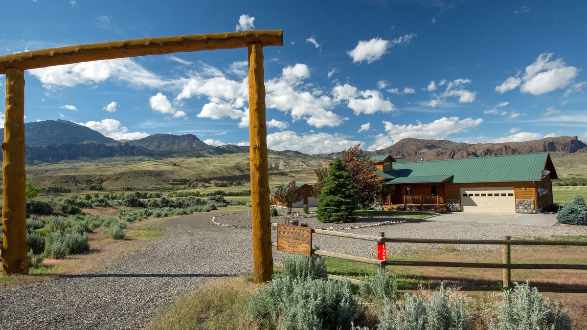 Cody Cabin | Cozy Guest House! Month of October Discount-150/night!
