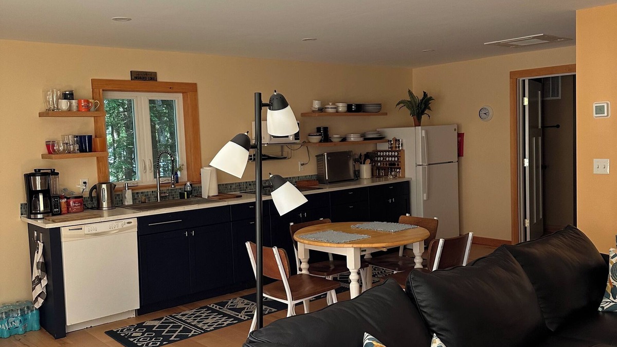 Falmouth Cabin | Cozy guest house with beach rights on quiet Highland Lake