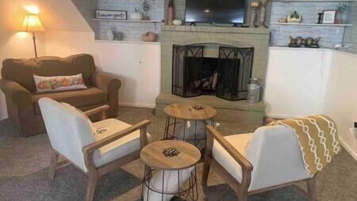 Grandview House | Cozy Guest Suite with Fireplace & Private Entrance