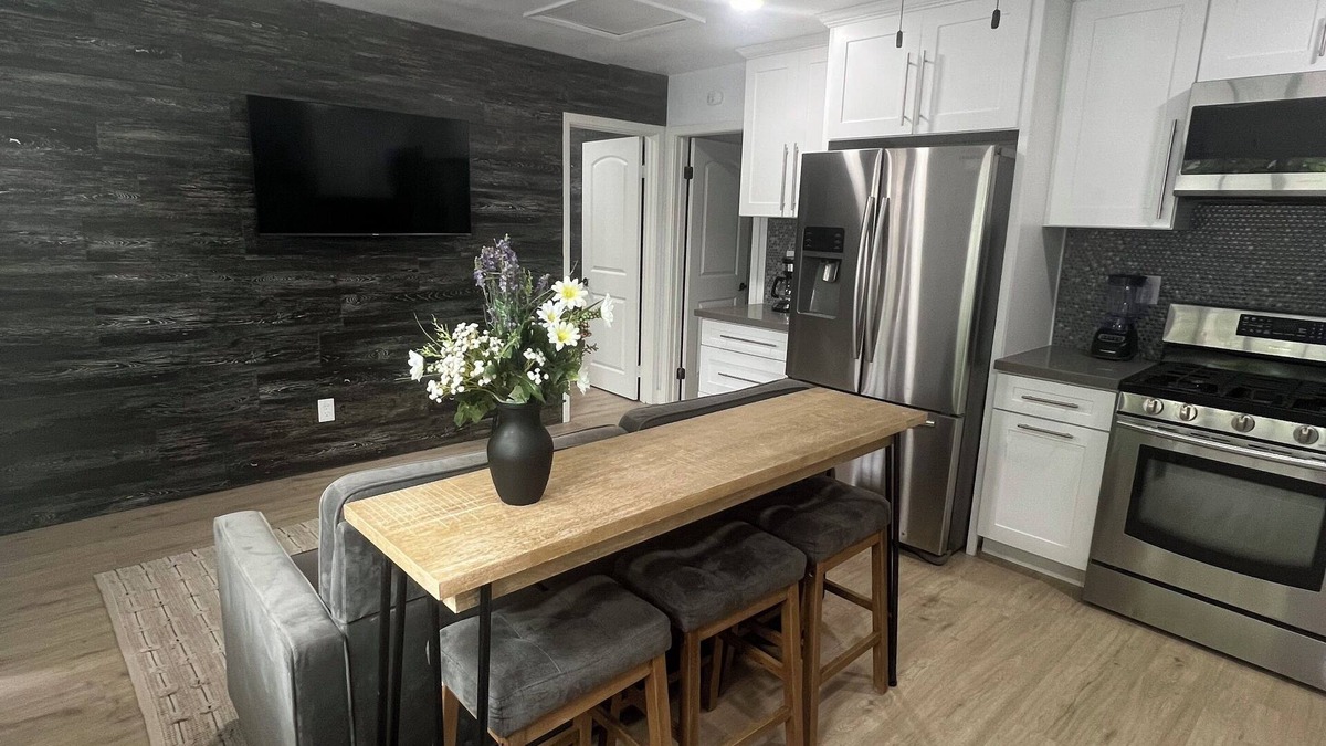 Oxnard House | Cozy Guesthouse w/Full Kitchen in Oxnard
