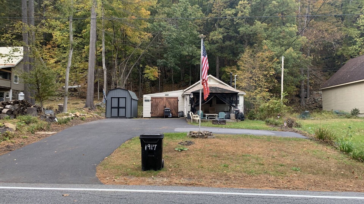 Hadley House | Cozy Hadley Adk home on the Sacandaga Lake
