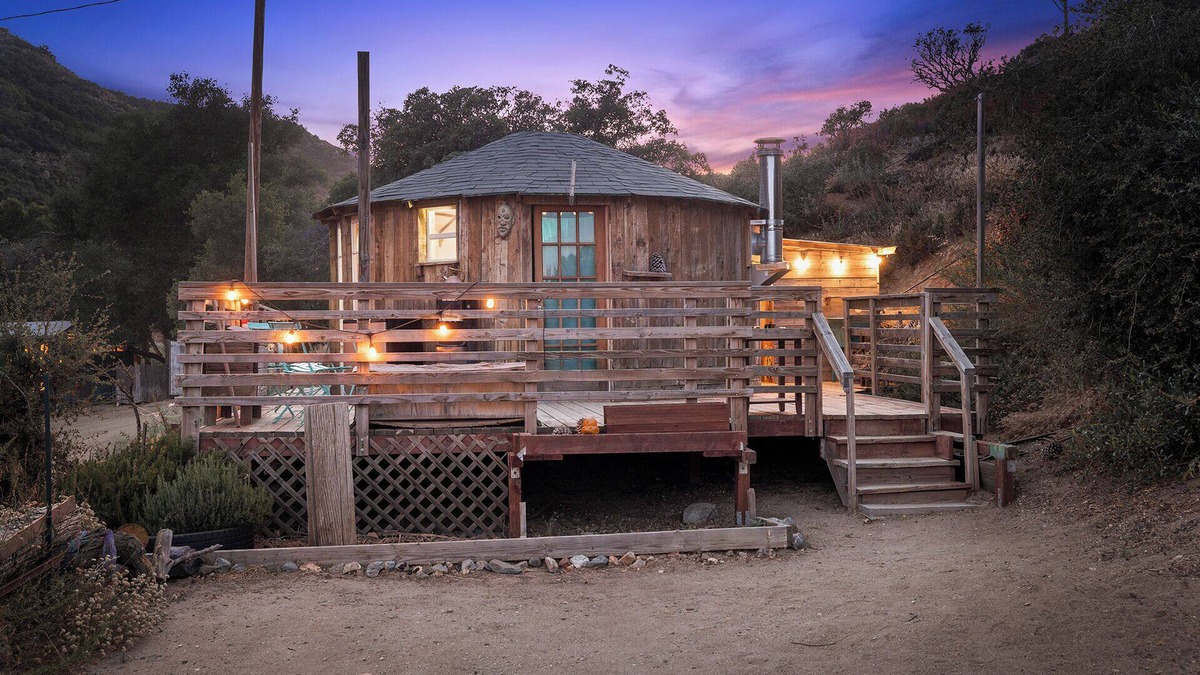 Leona Valley Cabin | Cozy Handcrafted Tree of Life Yurt