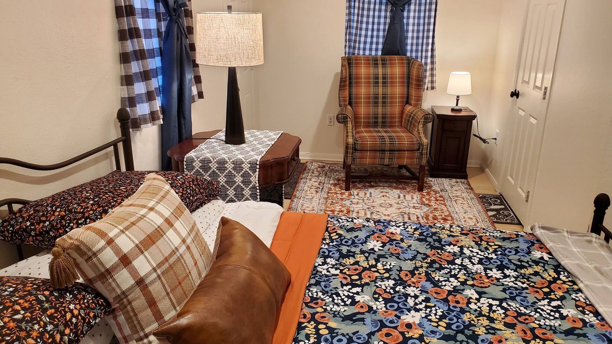 Twin Peaks Cabin | Cozy Haven at The Twin Peaks Lodge